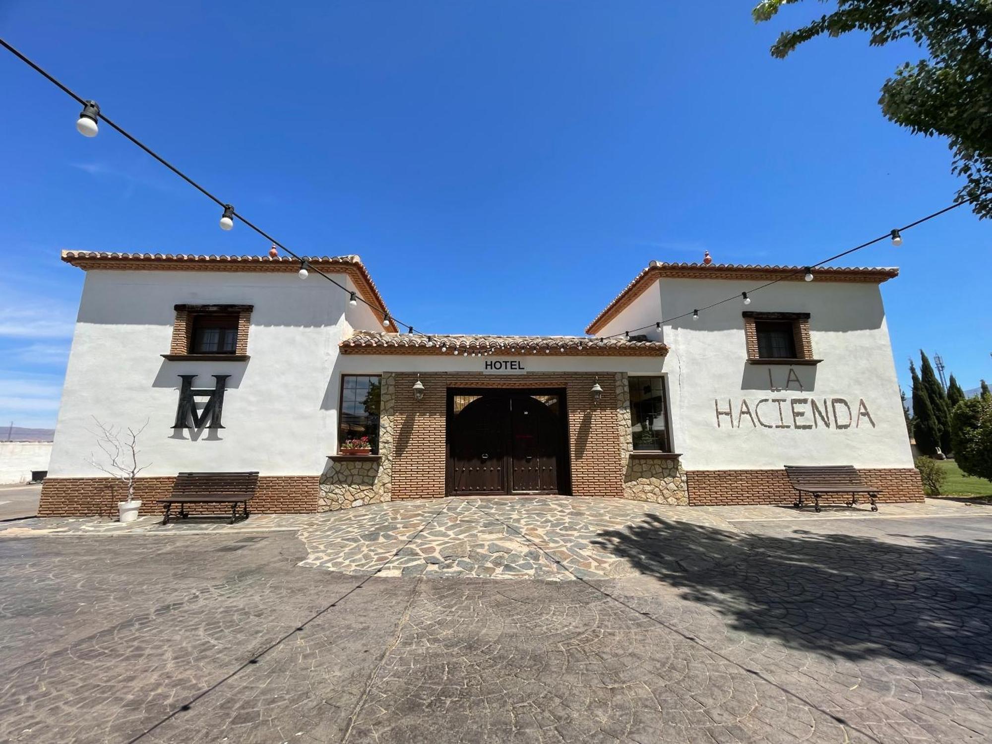 La Hacienda Del Marquesado Hotel Albunan Exterior photo